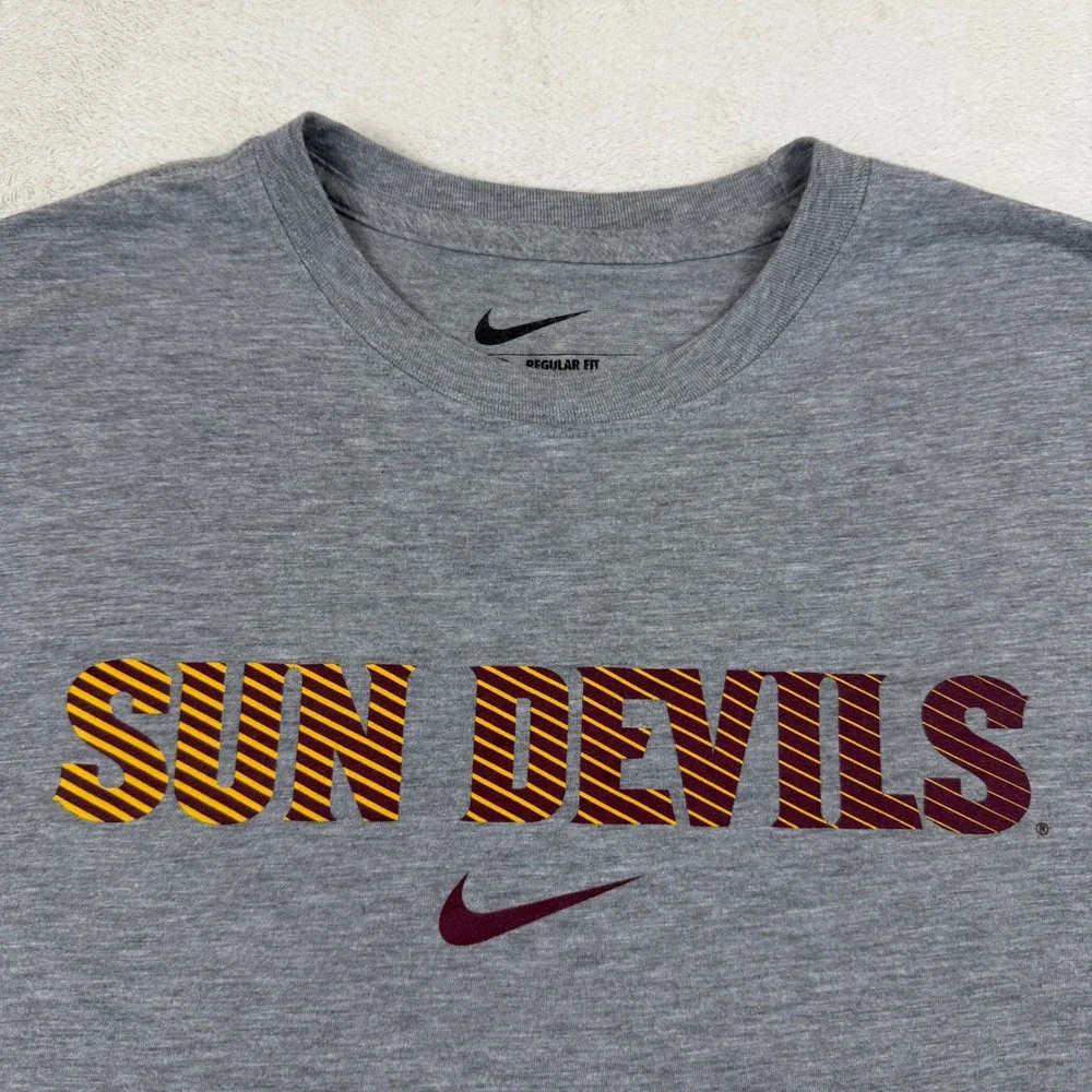 Nike Arizona State Sun Devils ASU‎ Mens Gray Graphic T-Shirt Regular Fit Medium